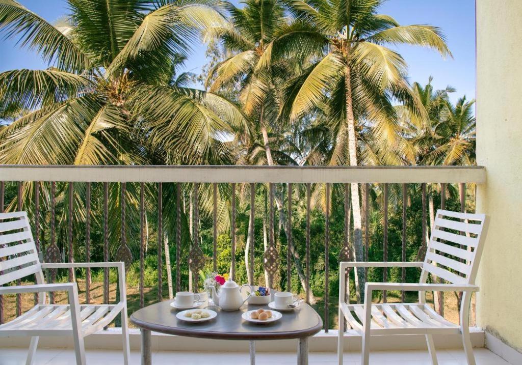Sea Breeze Max Resort & Spa Madgao Buitenkant foto