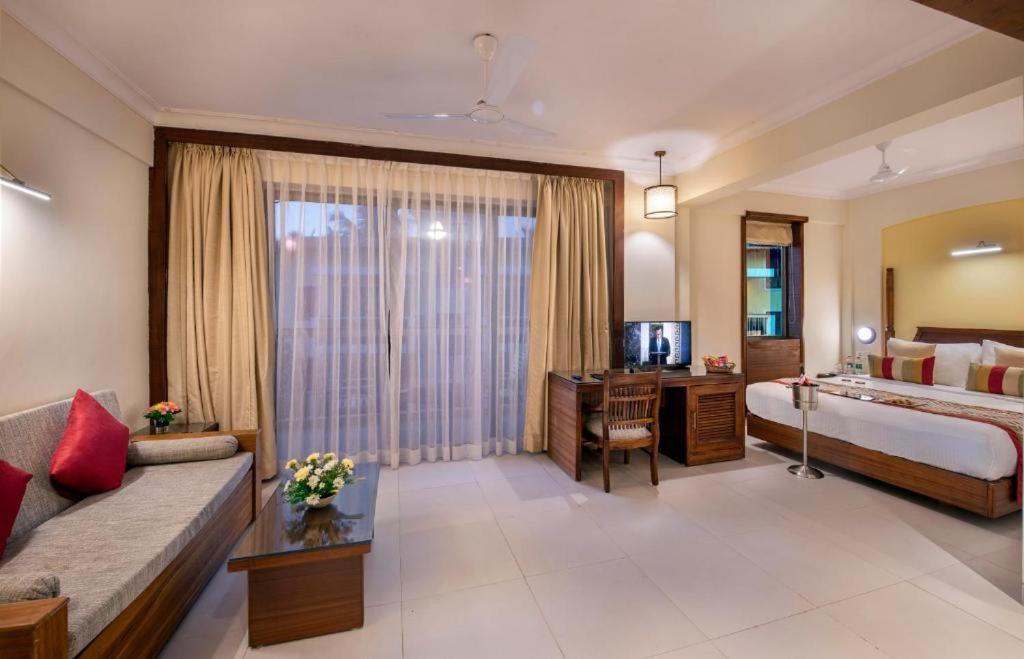 Sea Breeze Max Resort & Spa Madgao Buitenkant foto