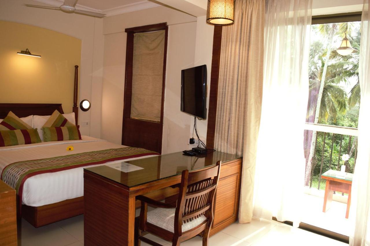 Sea Breeze Max Resort & Spa Madgao Buitenkant foto